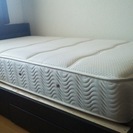 サコダのベッドマットとNissenのベッド