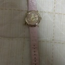 ヴィヴィアンのピンクの腕時計