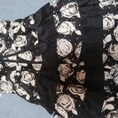 メゾピアノ 黒い薔薇柄ノースリーブドレス 120cm