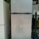 冷蔵庫　2ドア　2010年製　128リッター　掃除済み