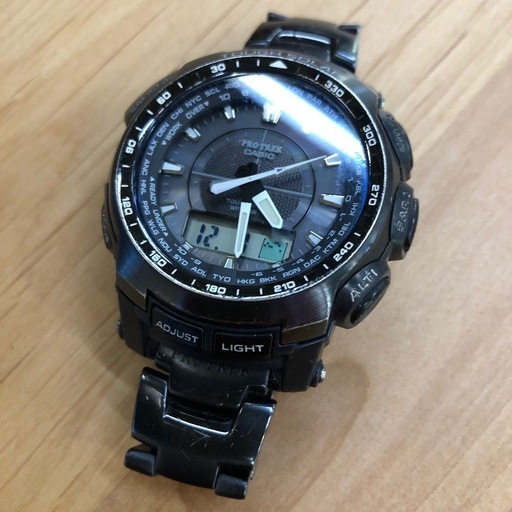 時計電池交換 600円(税込)でいたします。G-SHOCKは1000円(税込)です。